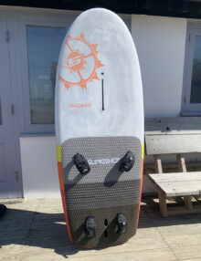 Slingshot 125 Wizard windsurf foiling board