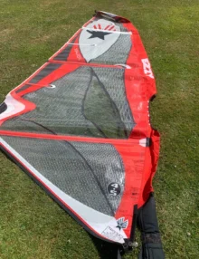 Ezzy Sails 4.5m Taka 4 windsurfing sail